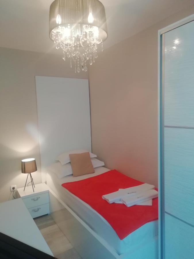 Apartments And Rooms Grand Palazzo Budva Exterior photo